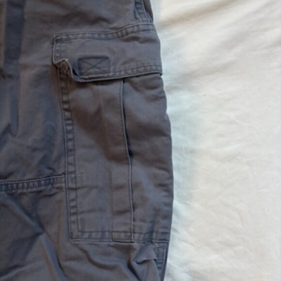 Brandy Melville Jemma Cargo Pants - Picture 4 of 7